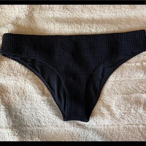 🩵BNWT Hollister Cheeky Bathing Suit Bottoms. ✨3 FOR $20✨